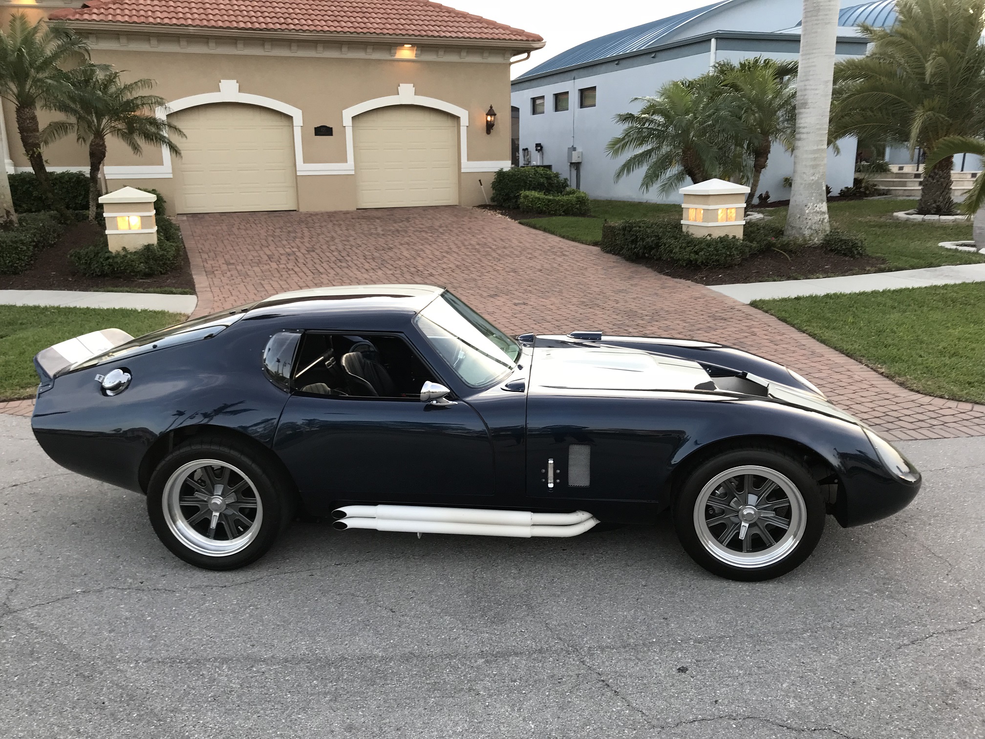 Cobra Daytona Coupe Restomod