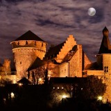 Burg-mit-Mond