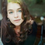 Emilia-Clarke-1075