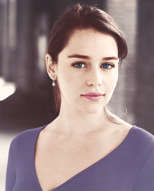 Emilia-Clarke-14.png