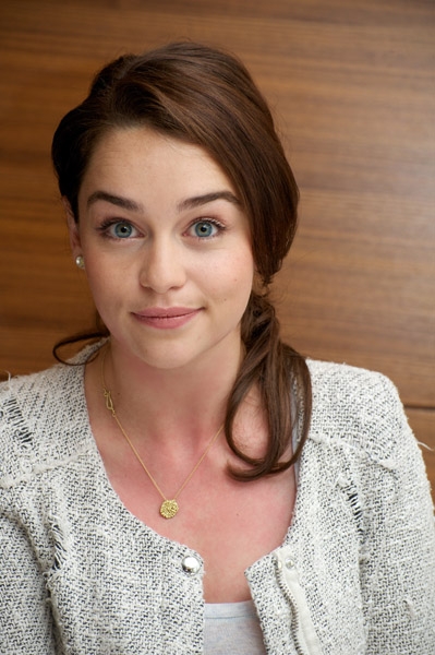 Emilia-Clarke-23.jpg