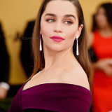 Emilia-Clarke-25