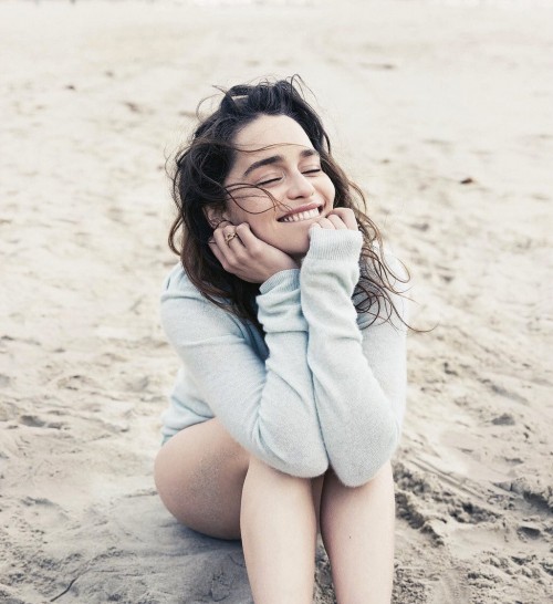 Emilia-Clarke-2974.jpg