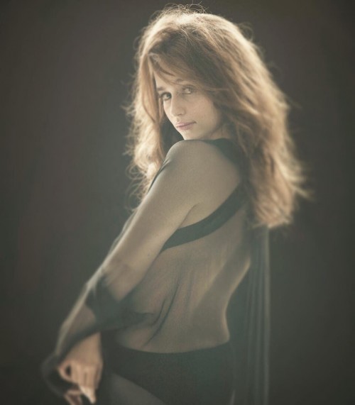 Emilia-Clarke-3025.jpg