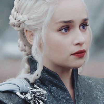 Emilia-Clarke-3107.jpg