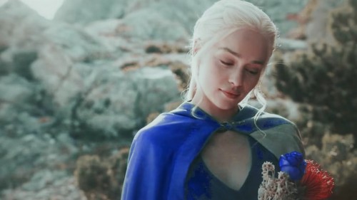 Emilia-Clarke-3119.jpg