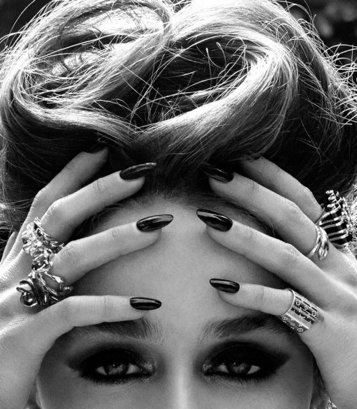 Emilia-Clarke-3193.jpg