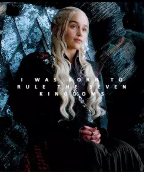 Emilia-Clarke-3206.jpg