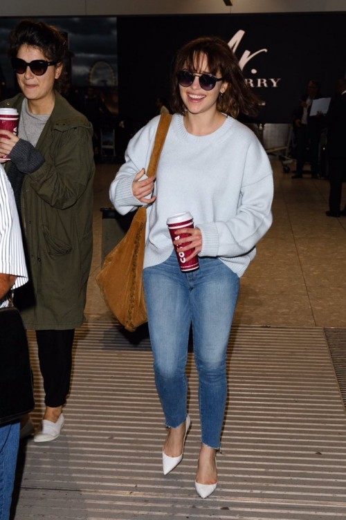 Emilia-Clarke-3208.jpg