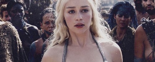 Emilia-Clarke-3211.jpg