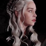 Emilia-Clarke-3242