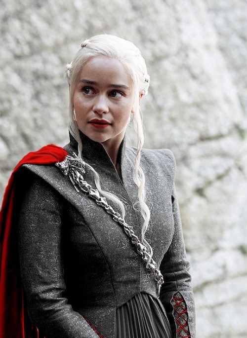 Emilia-Clarke-3287.jpg