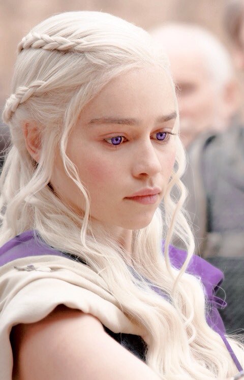 Emilia-Clarke-3381.jpg