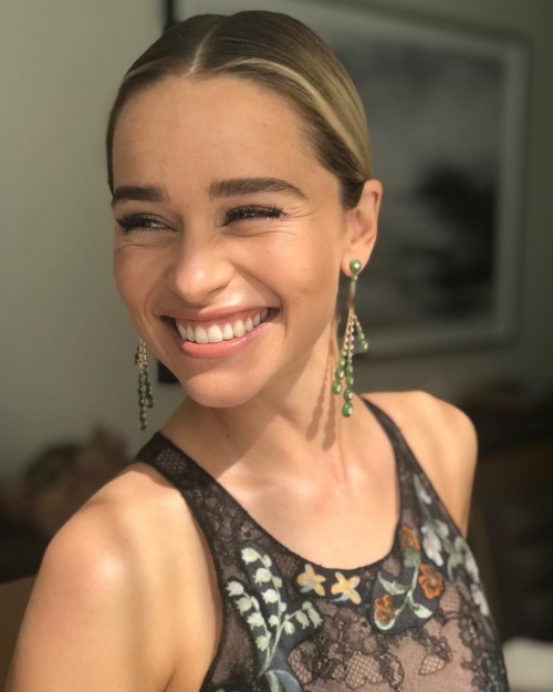 Emilia-Clarke-350.jpg