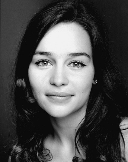Emilia-Clarke-49.png