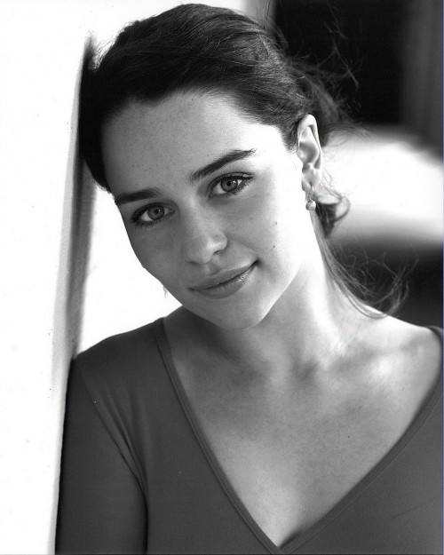 Emilia-Clarke-9.jpg