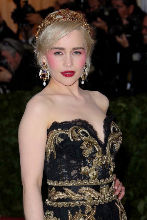 Emilia-Clarke-912.jpg