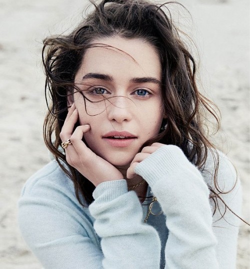 Emilia-Clarke-975.jpg