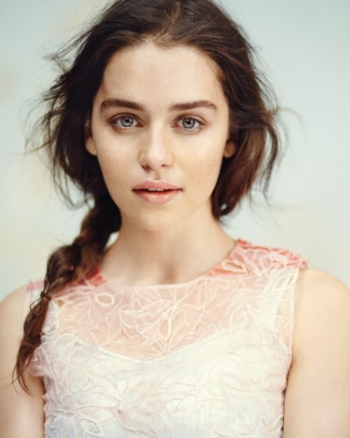 Emilia-Clarke-10046.jpg