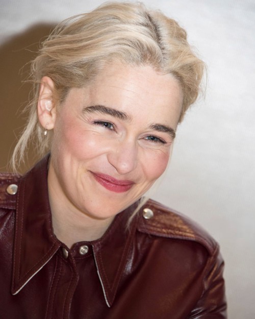 Emilia-Clarke-10112.jpg