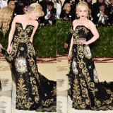 Emilia-Clarke-10140