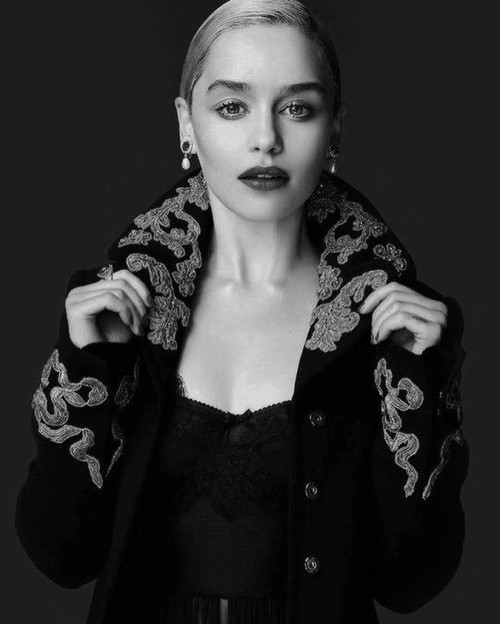 Emilia-Clarke-10460.jpg