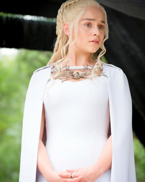 Emilia-Clarke-10463.jpg