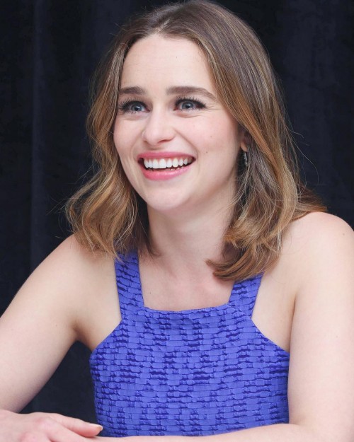 Emilia-Clarke-10520.jpg