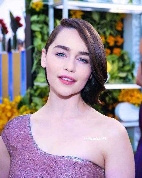 Emilia-Clarke-10746.jpg