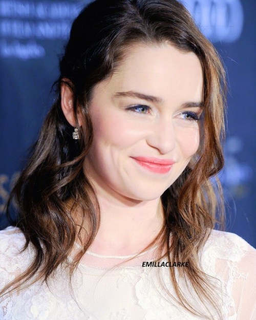 Emilia-Clarke-10754.jpg