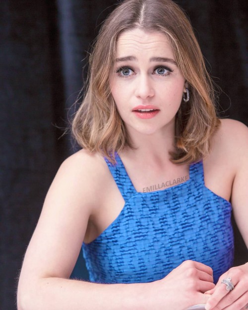 Emilia-Clarke-10760.jpg