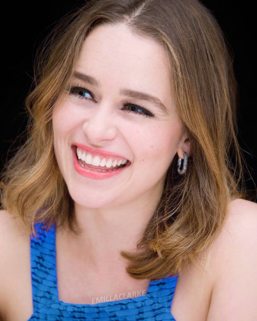 Emilia-Clarke-10813.jpg