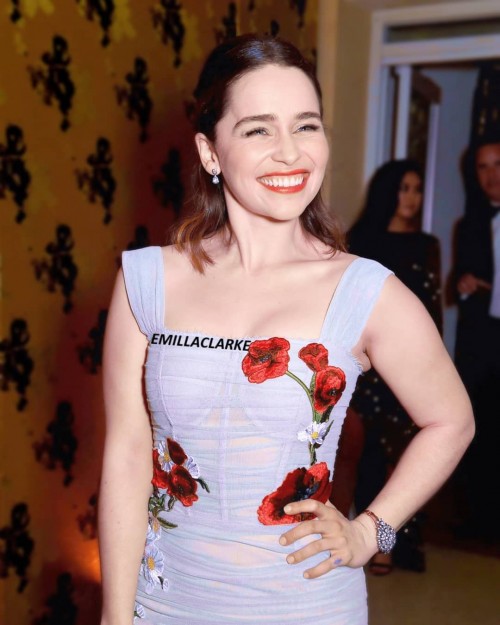 Emilia-Clarke-10830.jpg