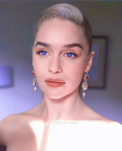 Emilia-Clarke-10870.jpg