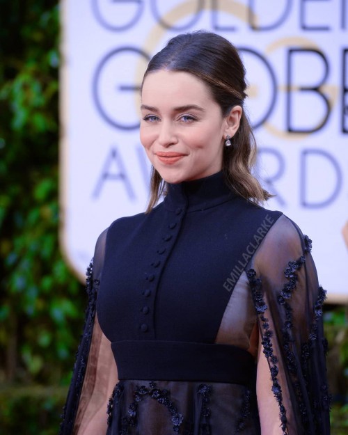 Emilia-Clarke-10908.jpg