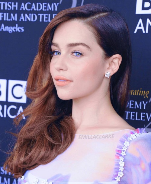 Emilia-Clarke-10952.jpg