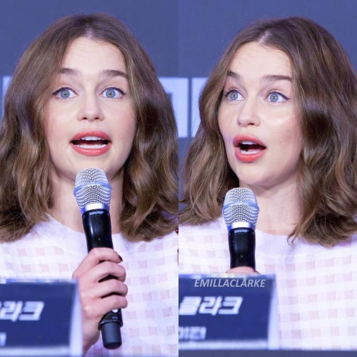 Emilia-Clarke-10954.jpg