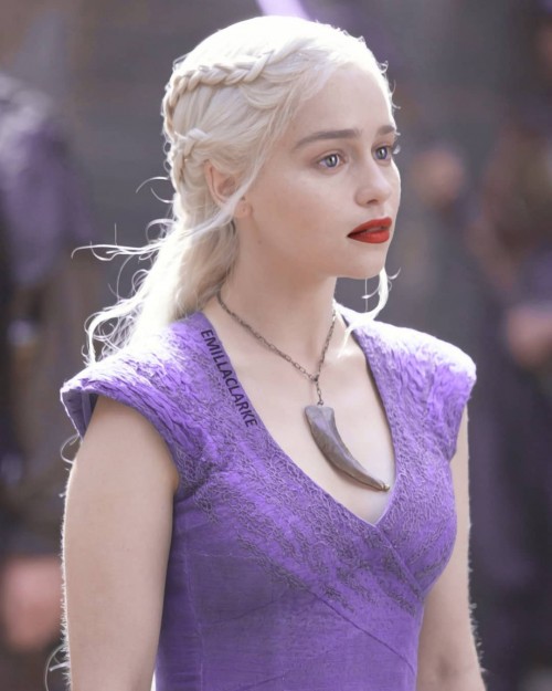 Emilia-Clarke-11034.jpg