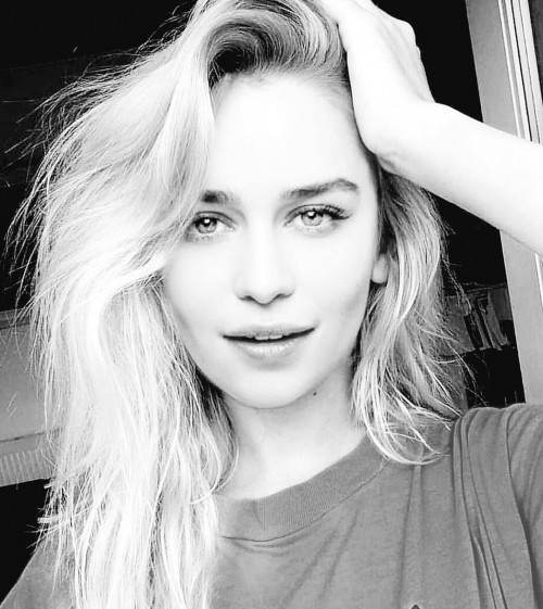 Emilia-Clarke-11062.jpg