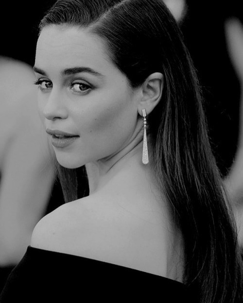 Emilia-Clarke-11106.jpg