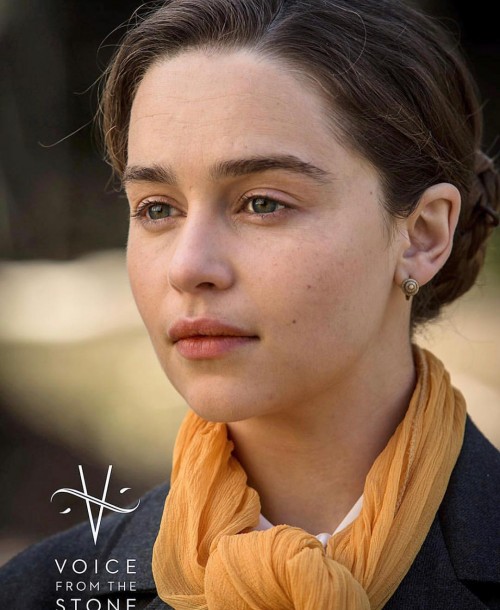 Emilia-Clarke-11122.jpg