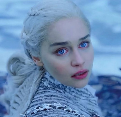Emilia-Clarke-11126.jpg