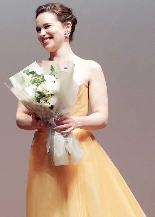 Emilia-Clarke-11145.png