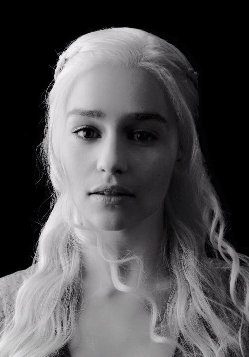 Emilia-Clarke-11198.jpg
