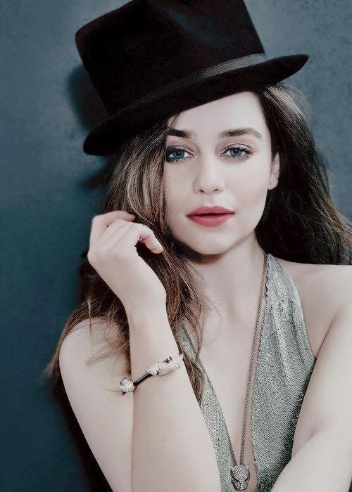 Emilia-Clarke-11211.jpg