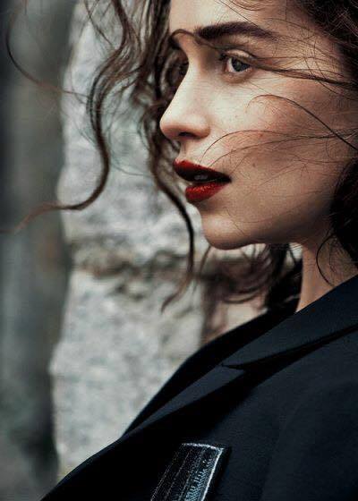 Emilia-Clarke-11215.jpg