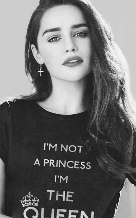 Emilia-Clarke-11228.jpg