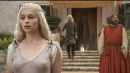 Emilia-Clarke-11241.jpg