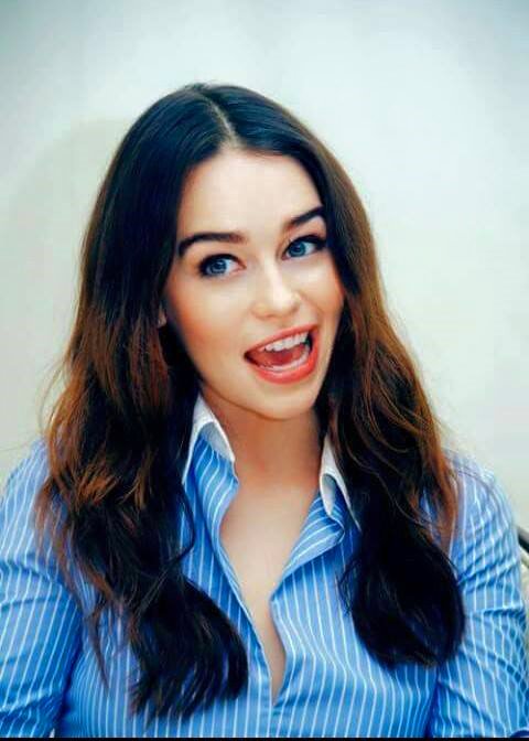 Emilia-Clarke-11243.jpg