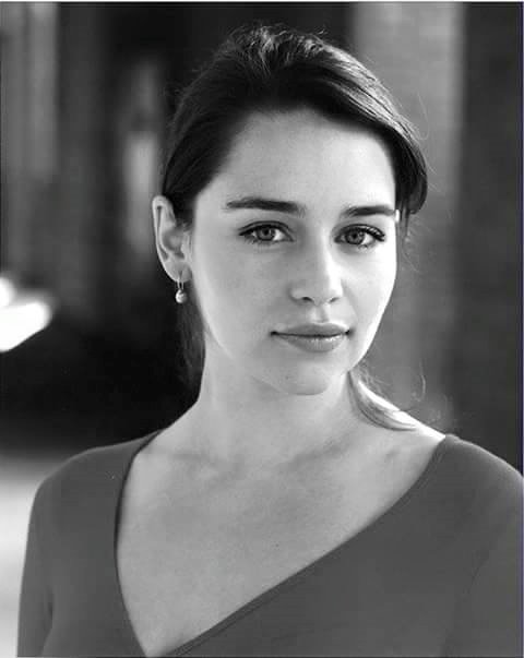 Emilia-Clarke-11259.jpg